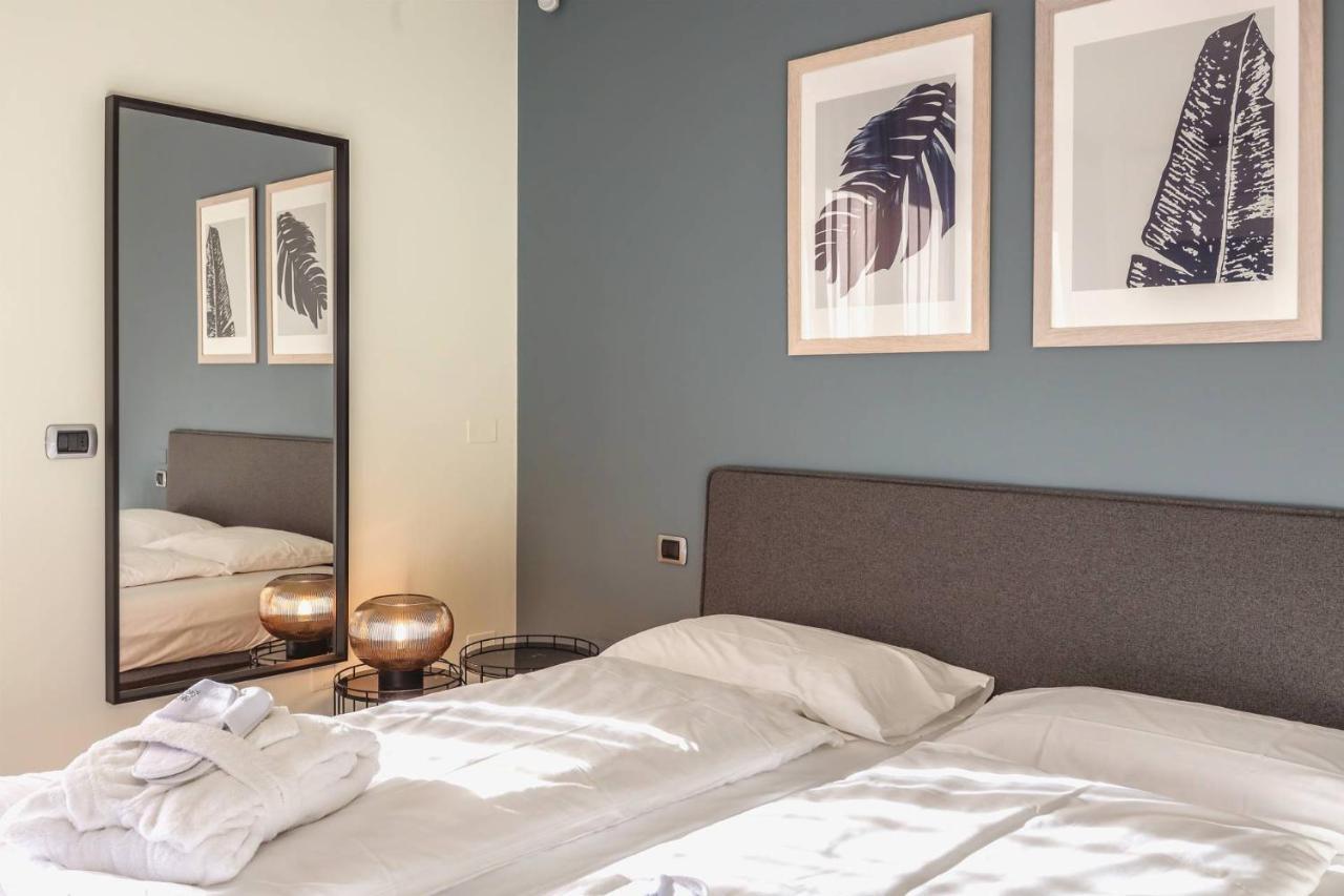 Ar Prestige Penthouse - Soho Apartment Бергамо Екстериор снимка