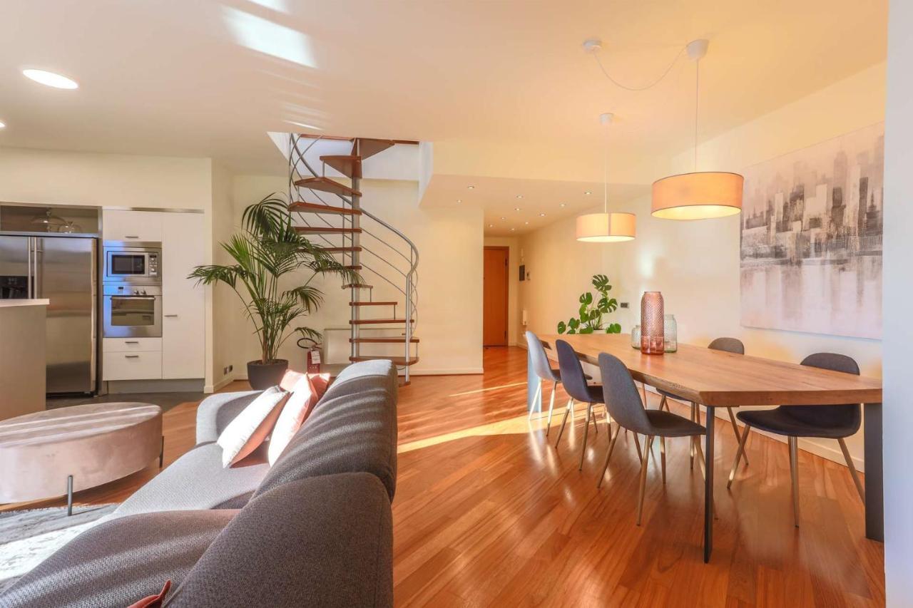 Ar Prestige Penthouse - Soho Apartment Бергамо Екстериор снимка