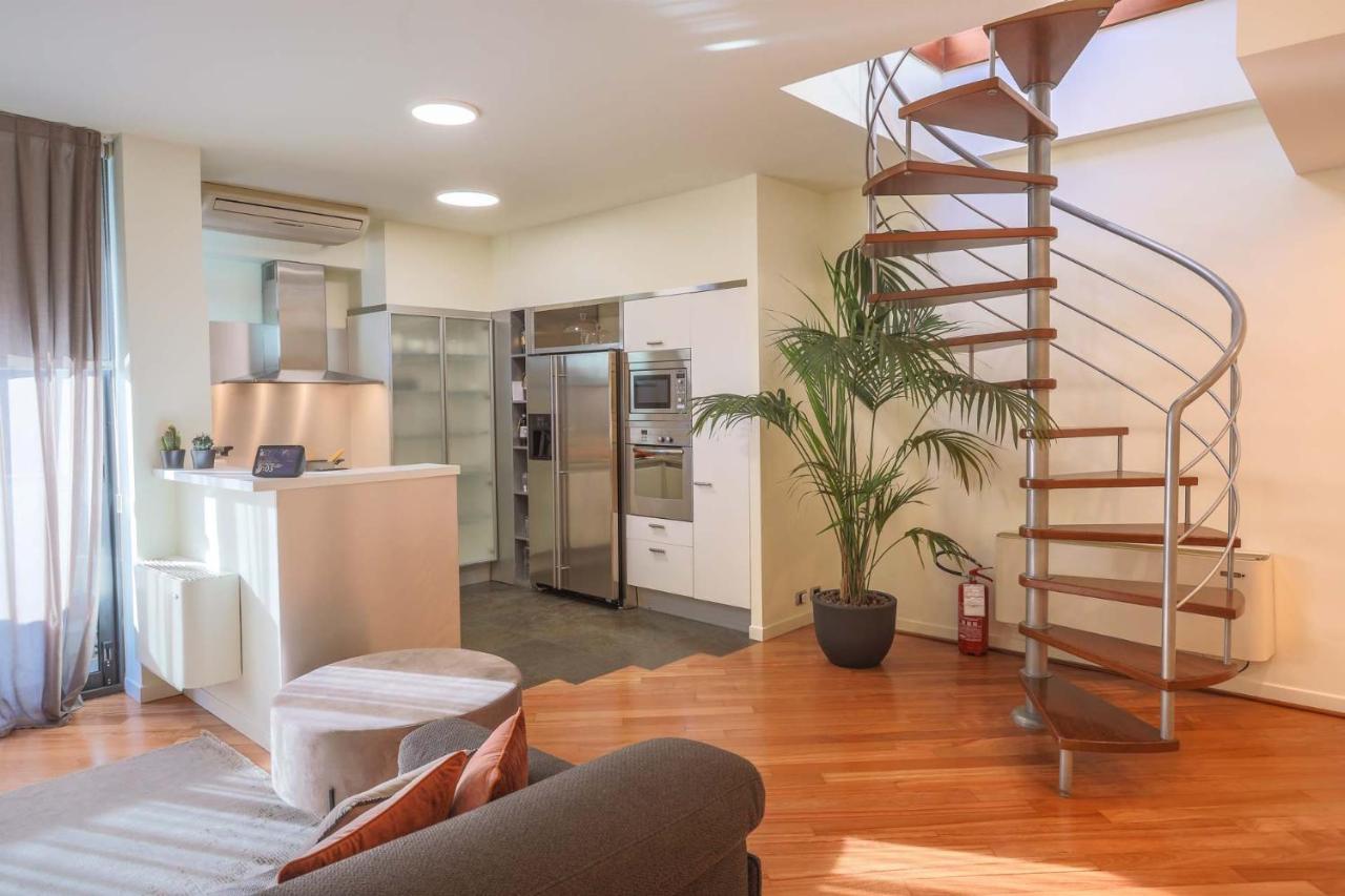 Ar Prestige Penthouse - Soho Apartment Бергамо Екстериор снимка
